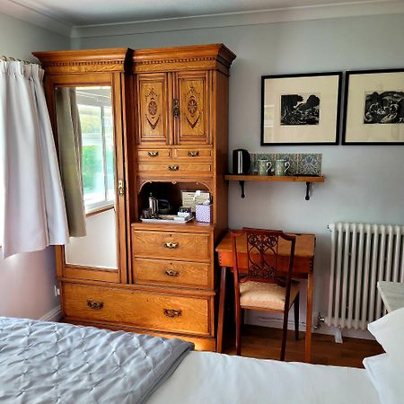 The Old School B&B Chichester Pokoj fotografie